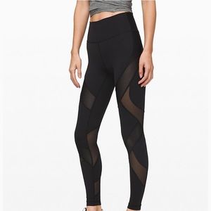 Lululemon wonder under high rise right 28’’